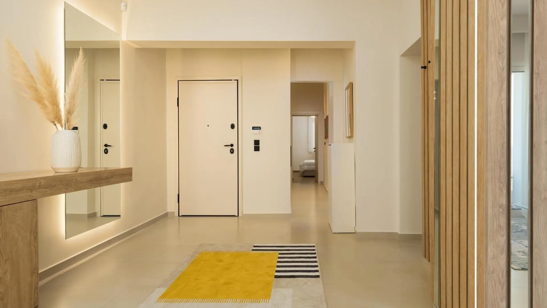 Ivory By Halu! - Elegant 2Bd Apt With Sea View Tesalónica 0*,  Grecia