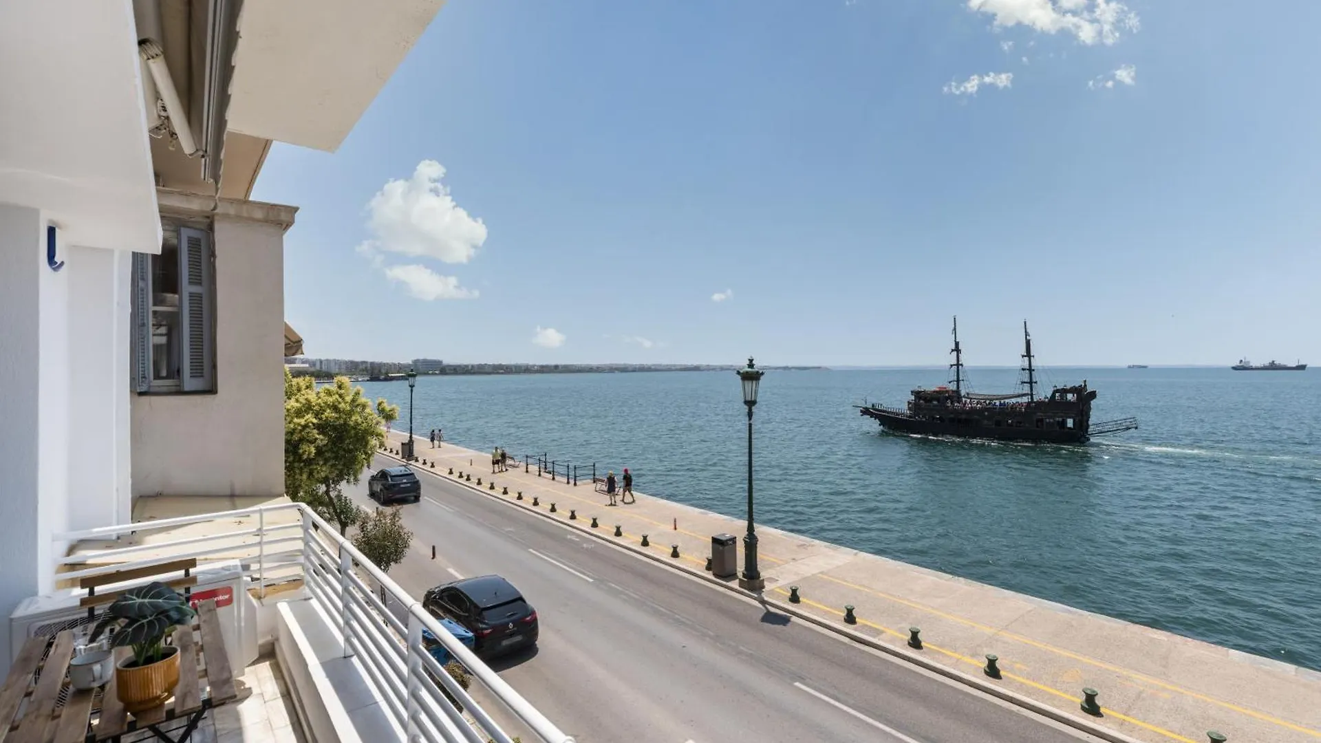 Ivory By Halu! - Elegant 2Bd Apt With Sea View Tesalónica 0*,  Grecia